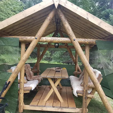 Paehni Kuelalistemaja * Rouge