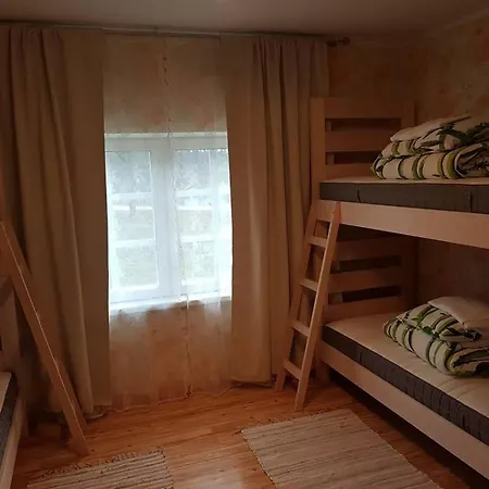 Gostinjska kuća Paehni Kuelalistemaja