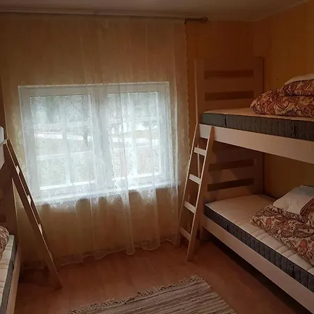 Paehni Kuelalistemaja Gostinjska kuća Rouge